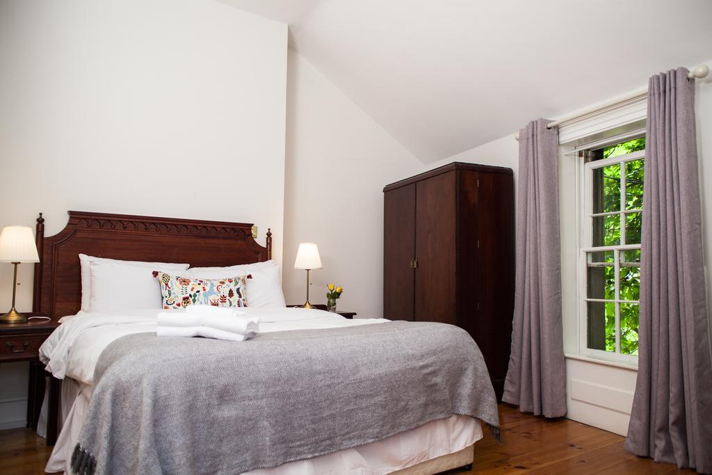 The Historical Harcourt Guest house *