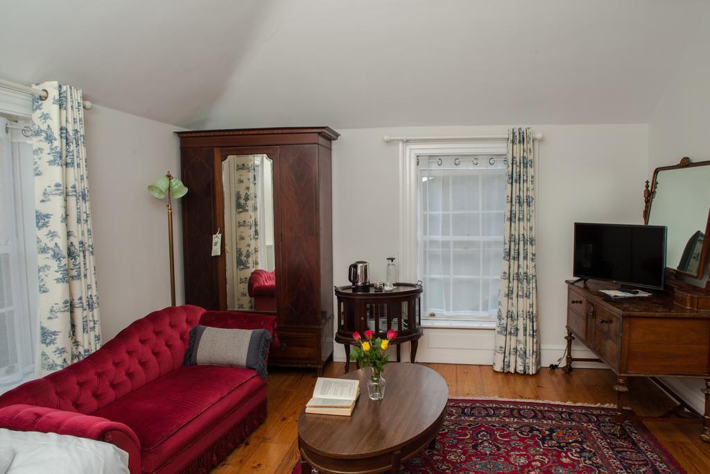 The Historical Harcourt Guest house