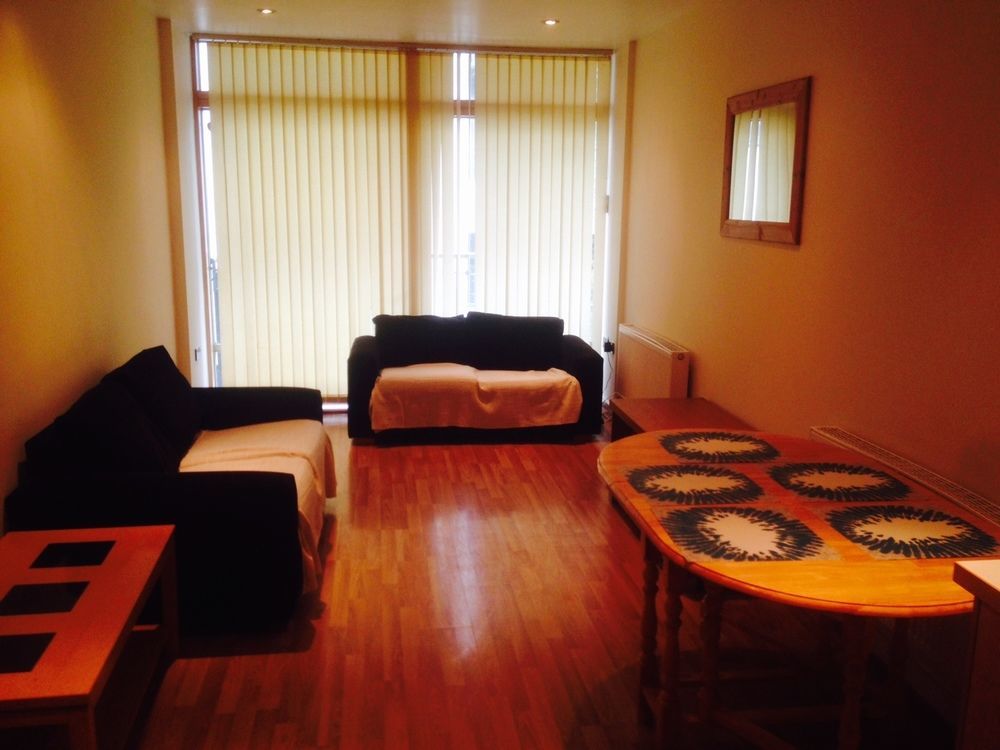 Talbot Street Apartment