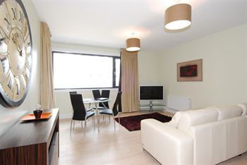 Apartment Baggotrath House Apartments, Newbridge Ave, 4