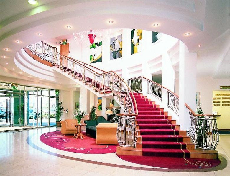 Hotel Red Cow Moran 4*