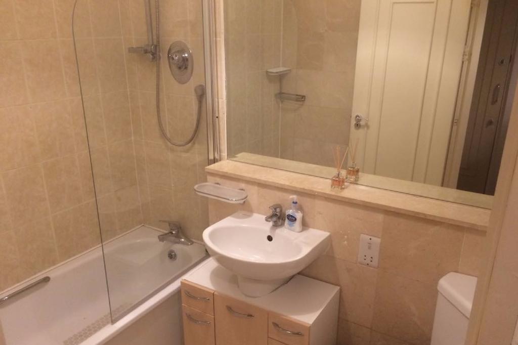 Fownes Street Central Templebar Apartment *