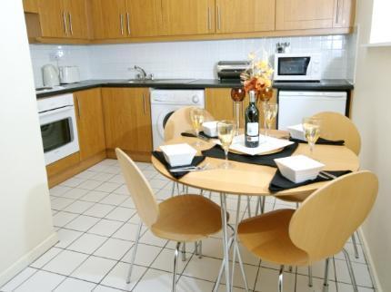 Aparthotel Staycity Millennium Walk 3*