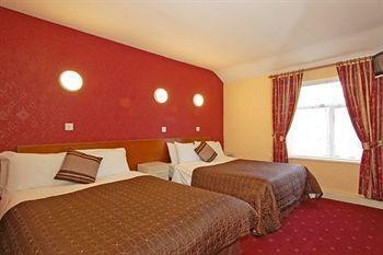 Maple Hotel 2*