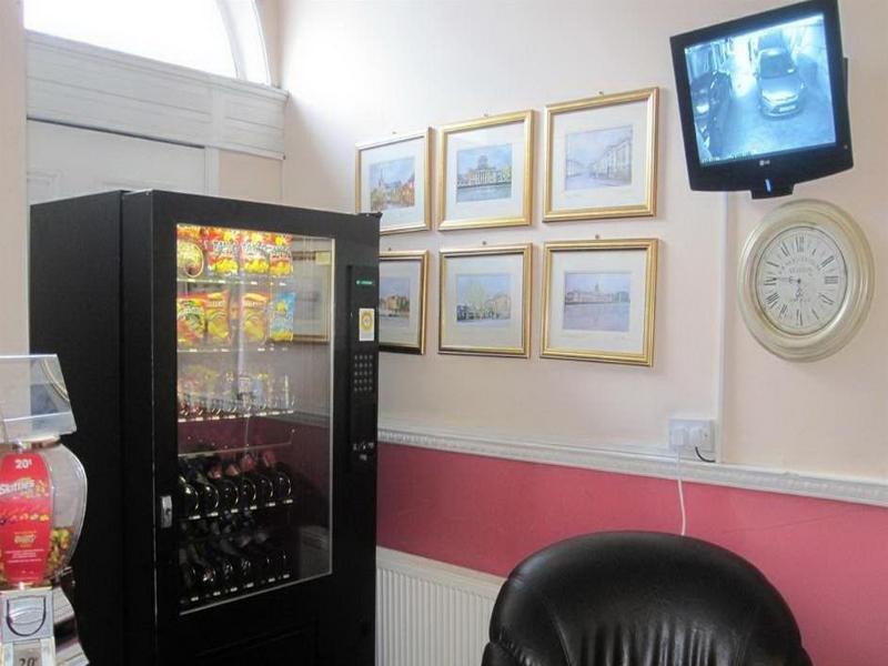 Hazelbrook House 3*
