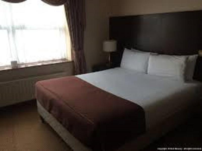 Sheldon Park And Leisure Club 3* Dublin