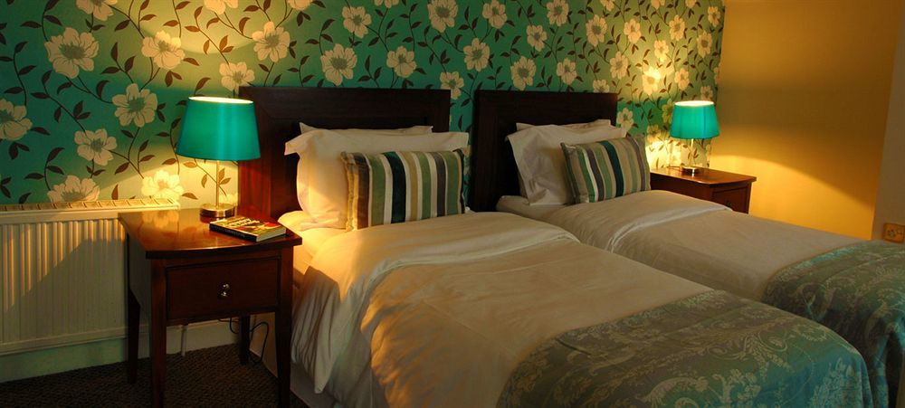 Hotel Uppercross House 3*