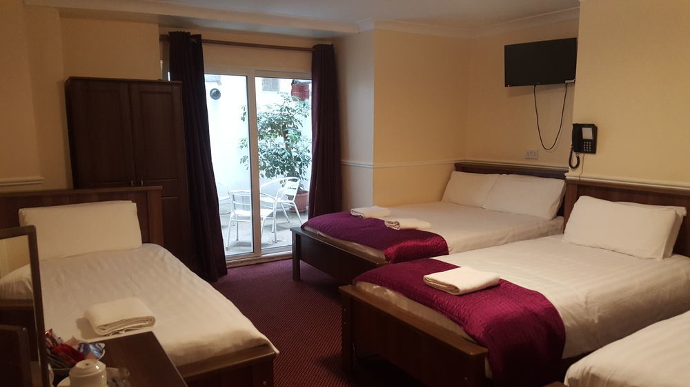 Guest house Hazelbrook House Dublin