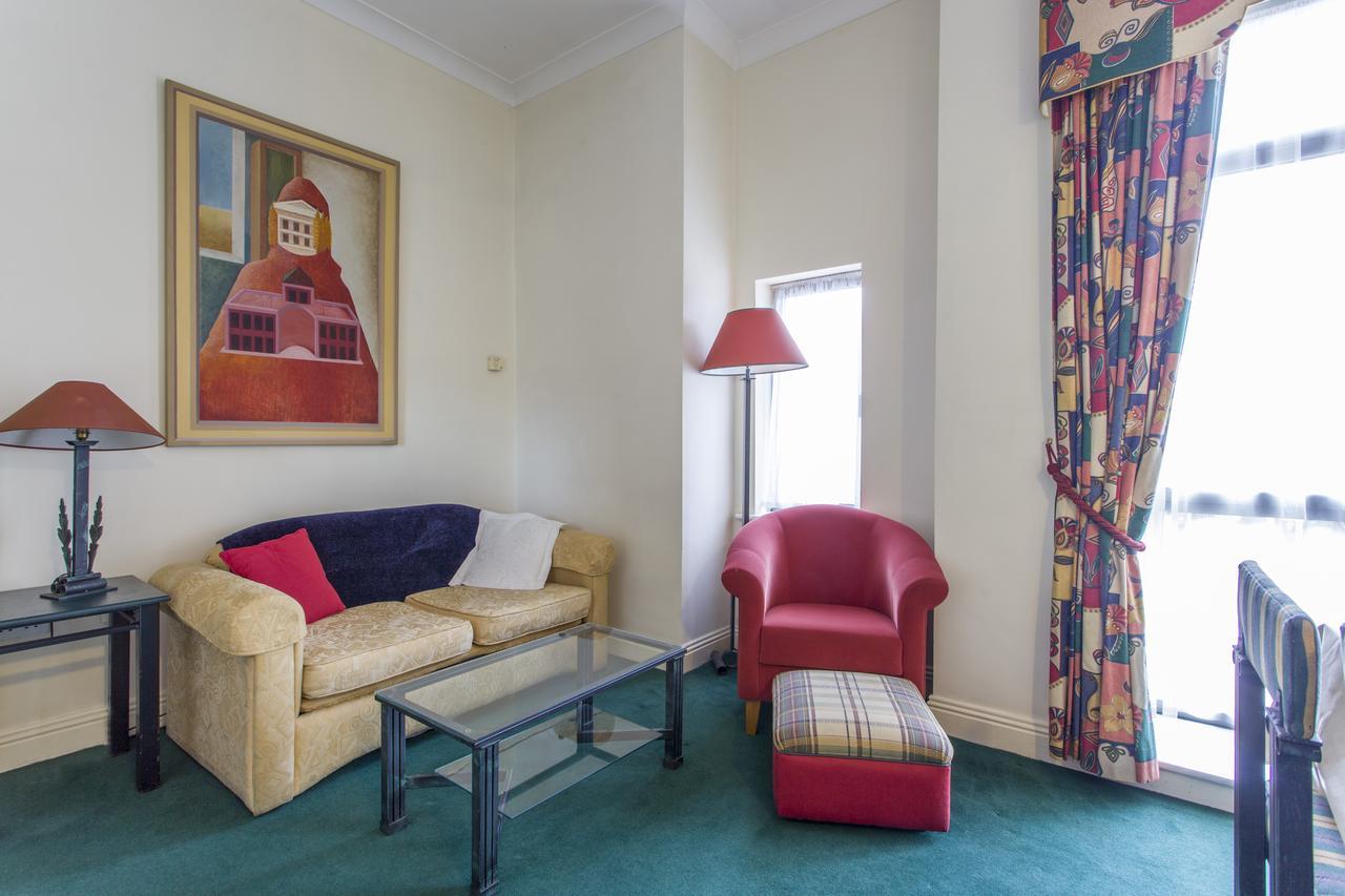 Apartment Christchurch - La Rochelle 13