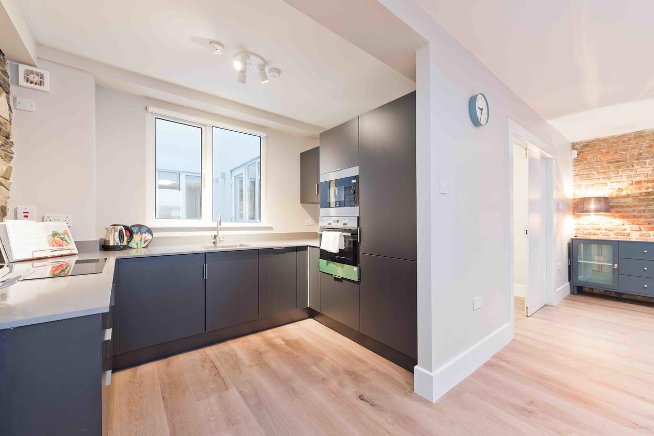 Temple Bar Crown Square Apartment *