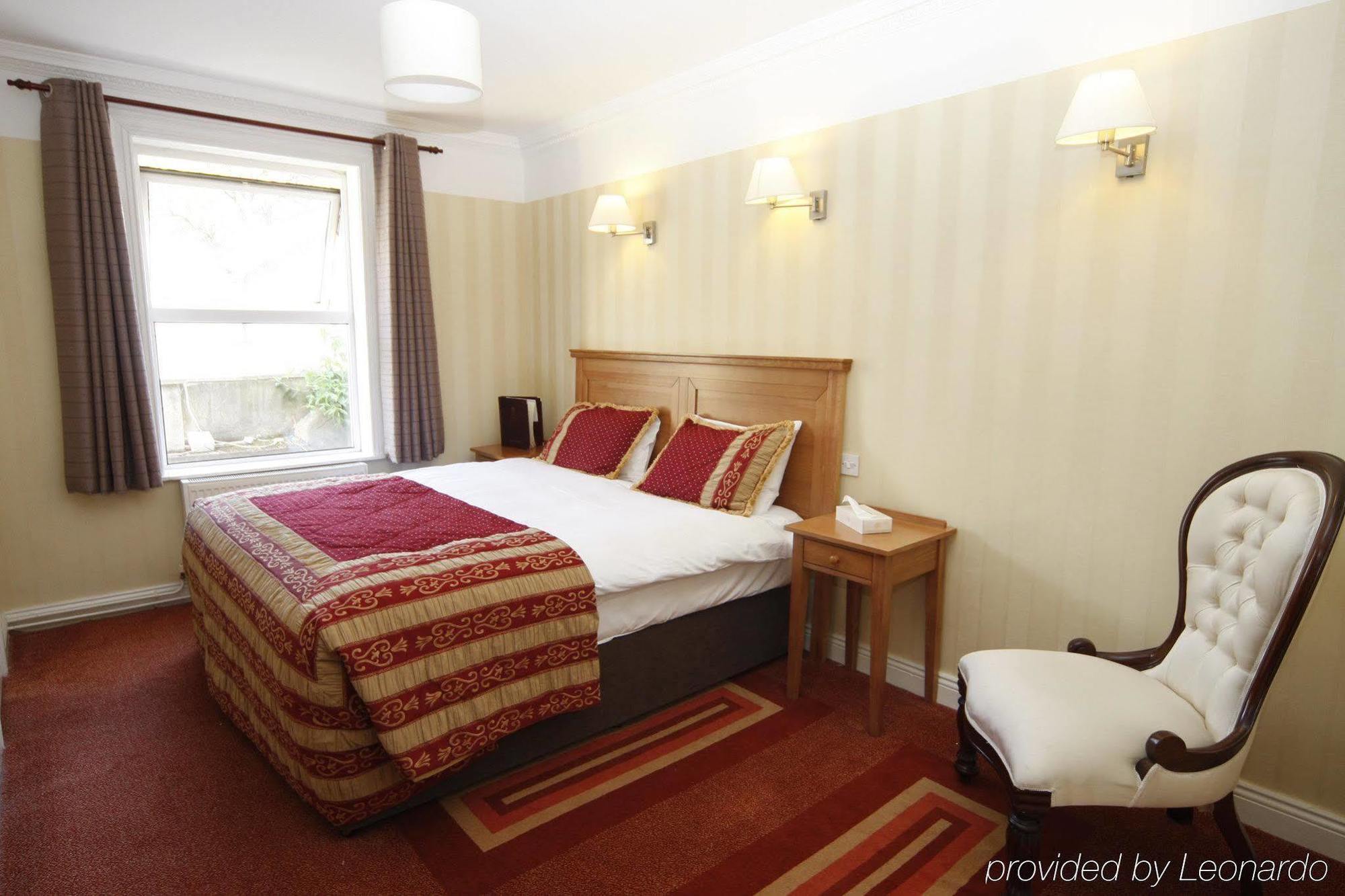 Hotel St George By Nina