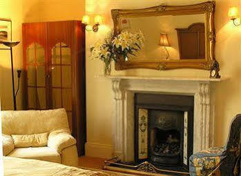 Waterloo Town House &