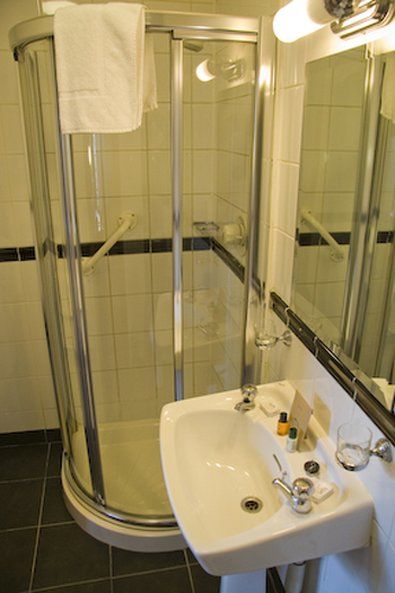 The Glen Guest house 2*