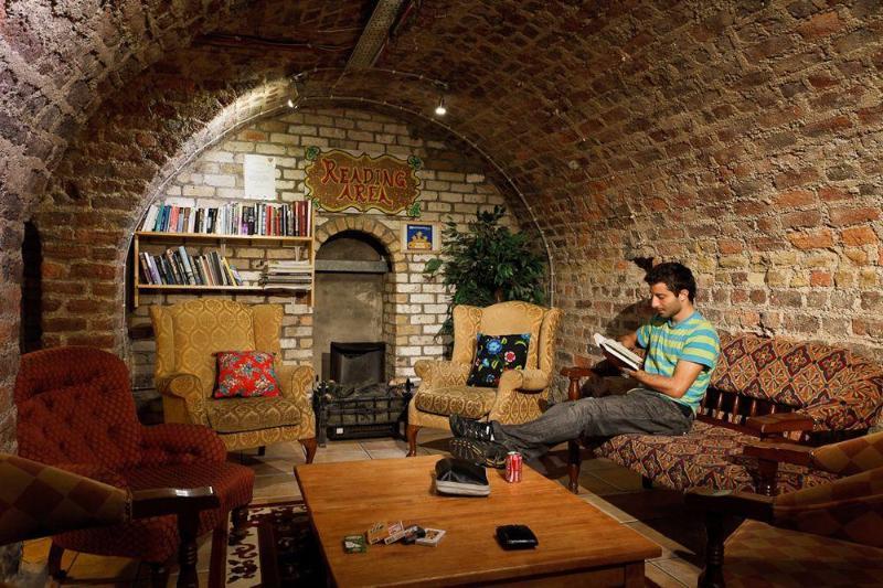 Isaacs Hostel