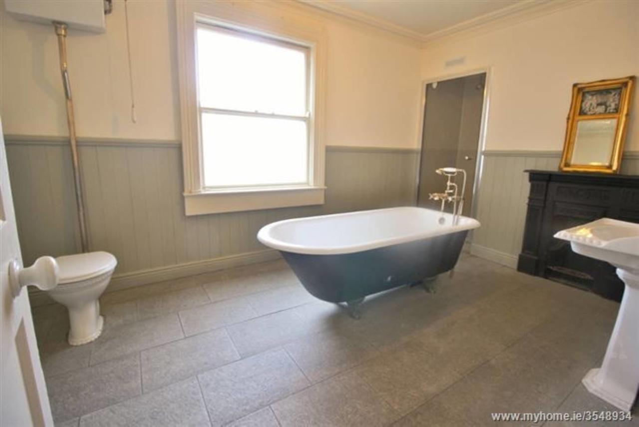 Period 4 Bedroom House Close To The City Centre Dublin
