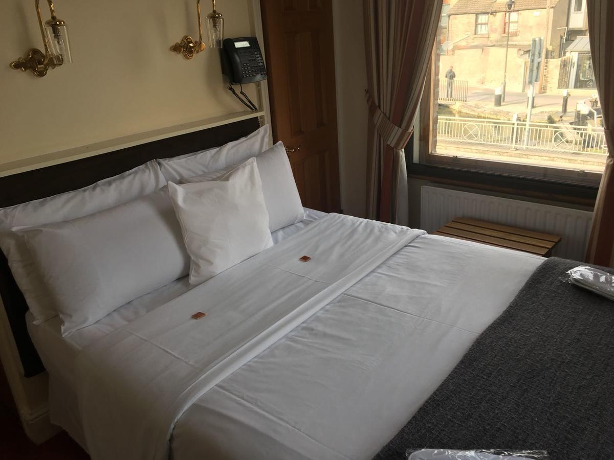 The Leeson Guest house 2*