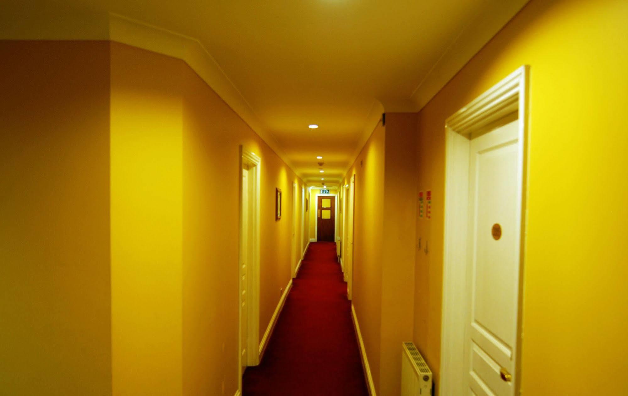 Palmerstown 3*