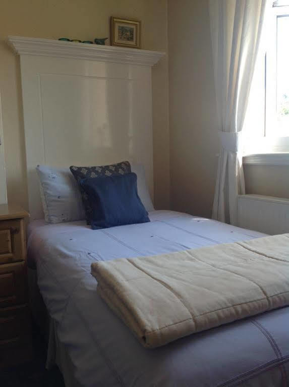 Annandale House Bed & Breakfast