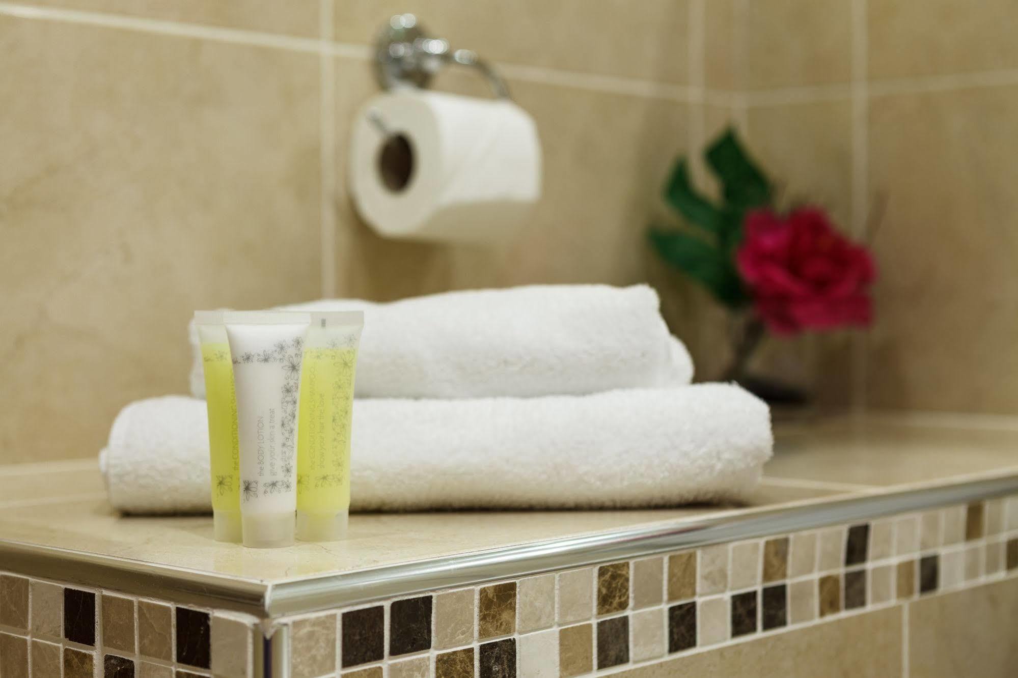 Kingfisher Townhouse 3*