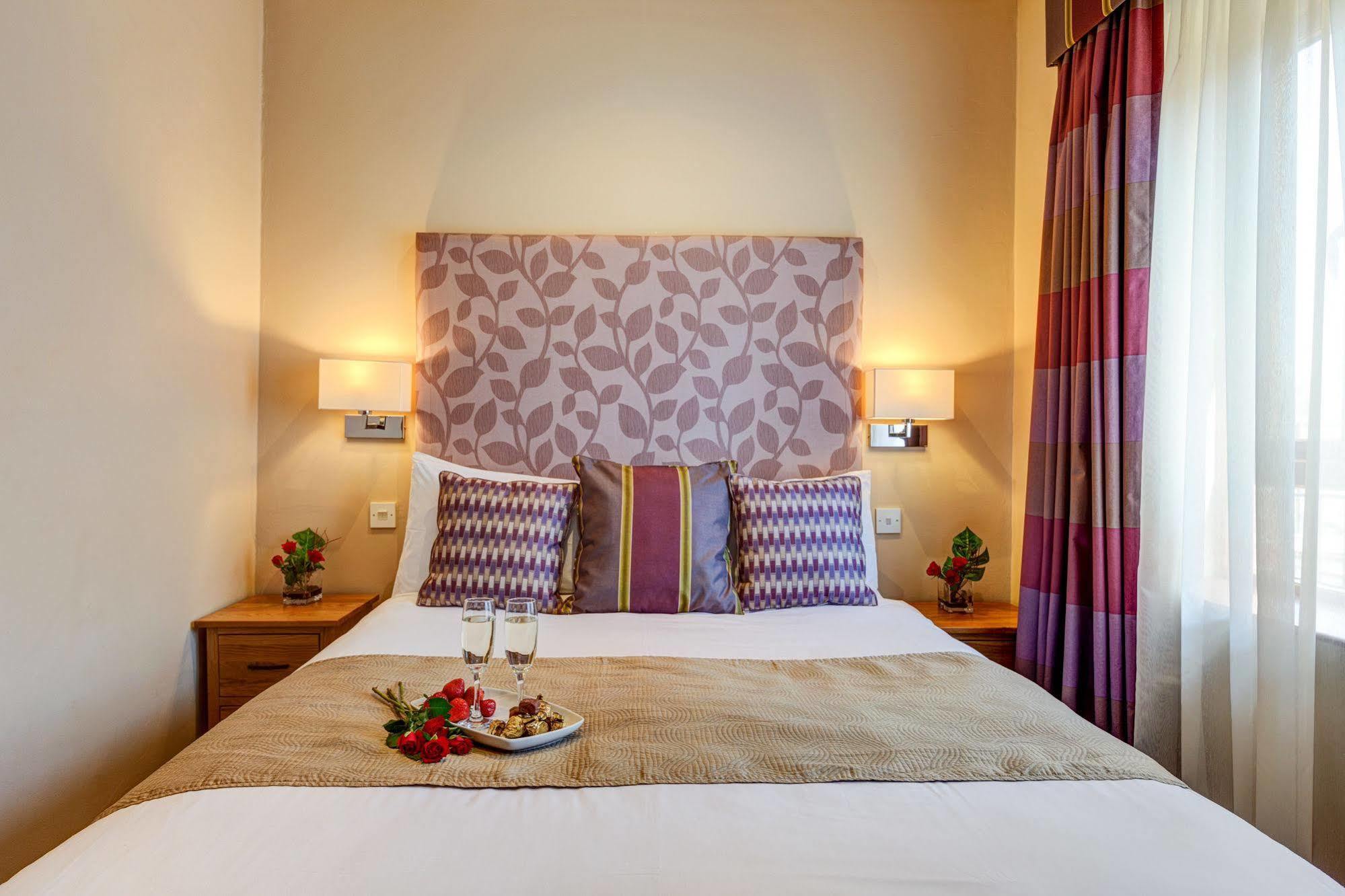 Kingfisher Townhouse Guest house 3*