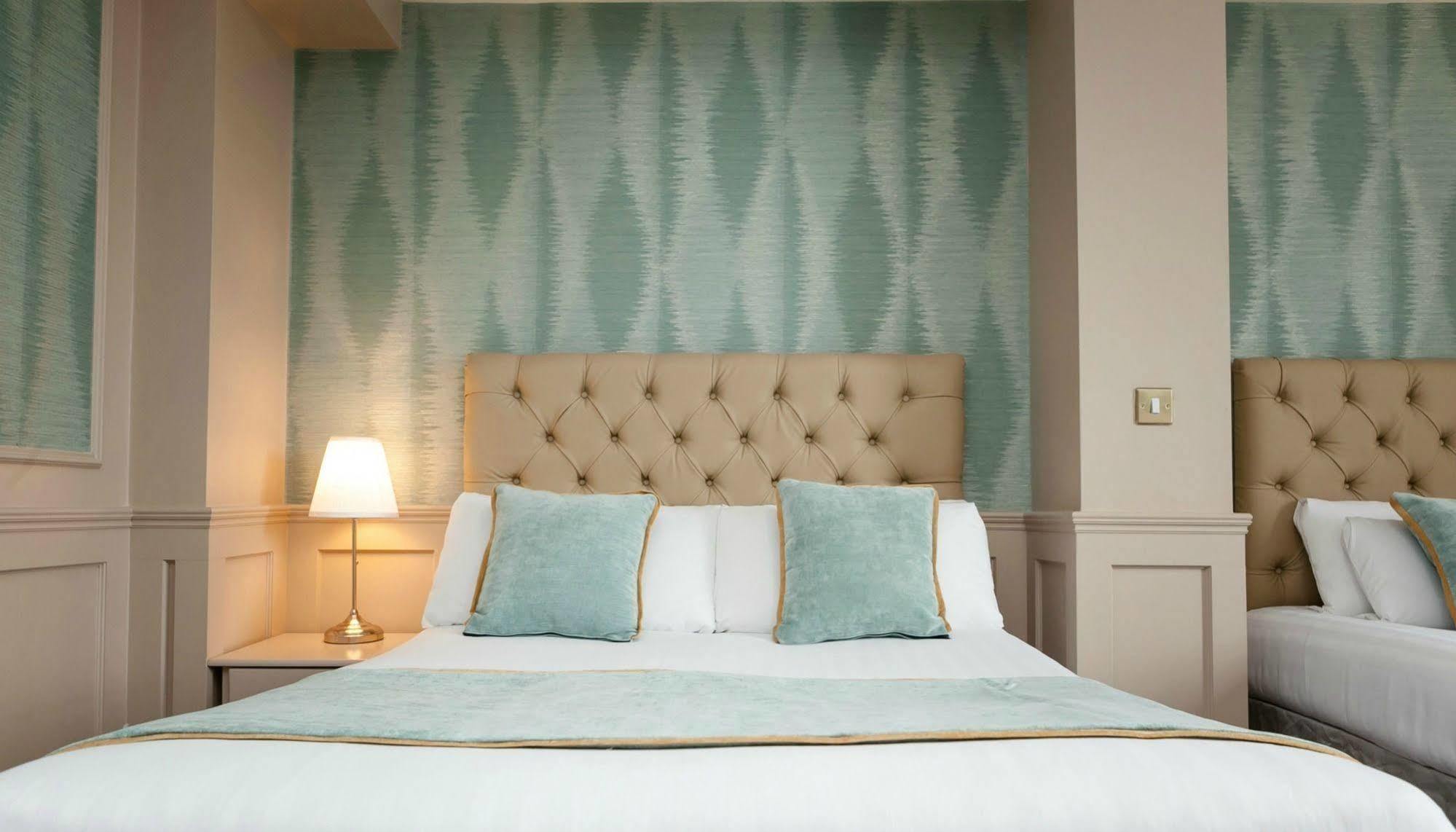 Portobello Hotel 2*