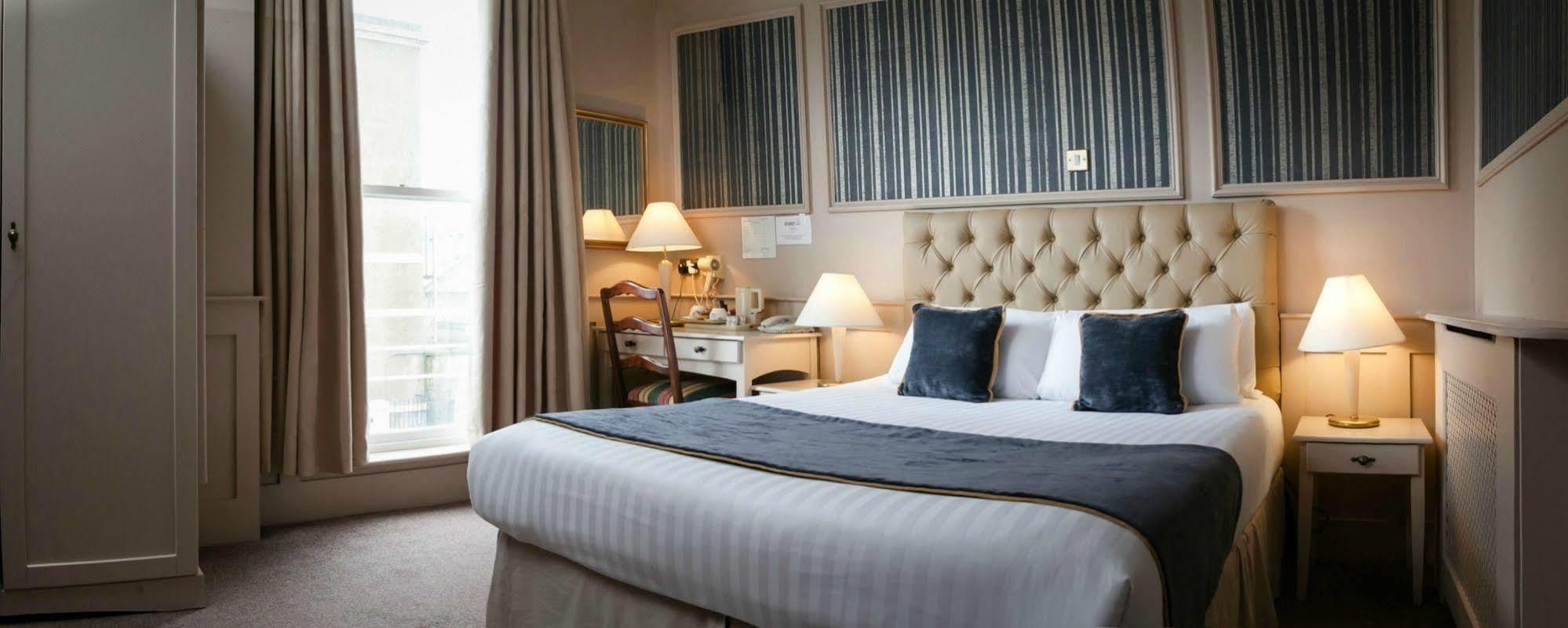 Portobello Hotel 2*