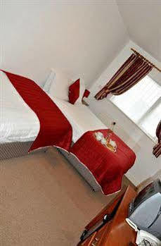 Maple Hotel 2*