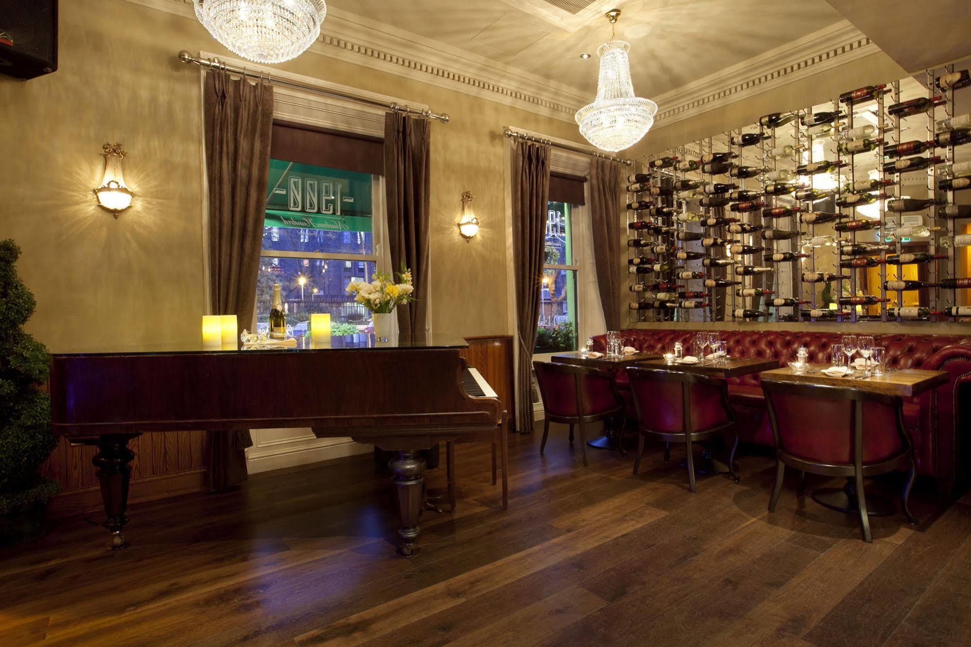 Hotel Harcourt 3*