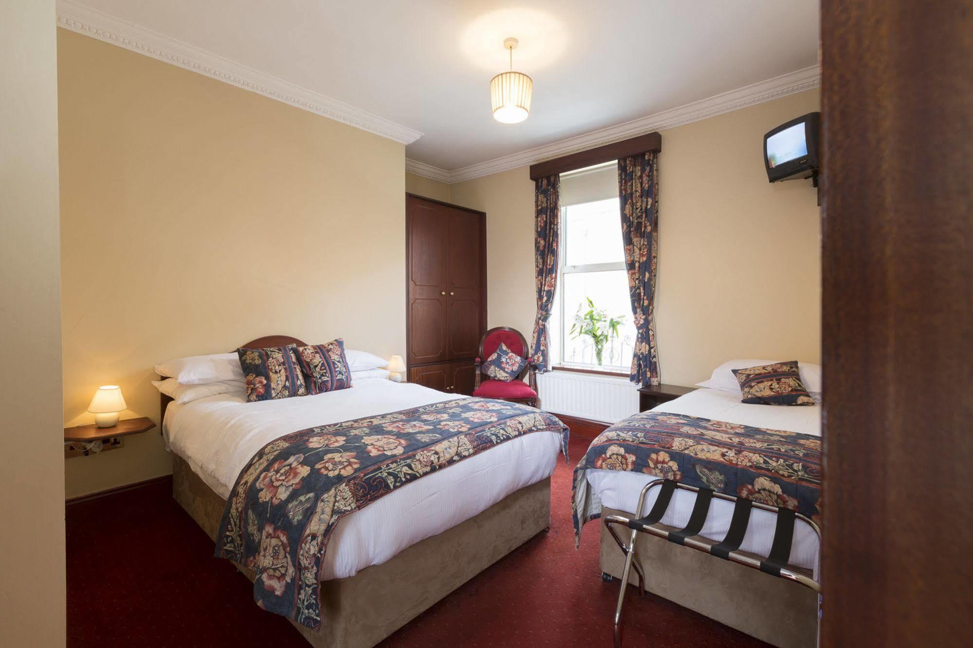 O'donoghue's Guest house 3*