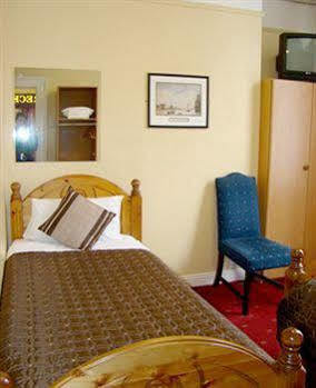 Avondale Guest house *