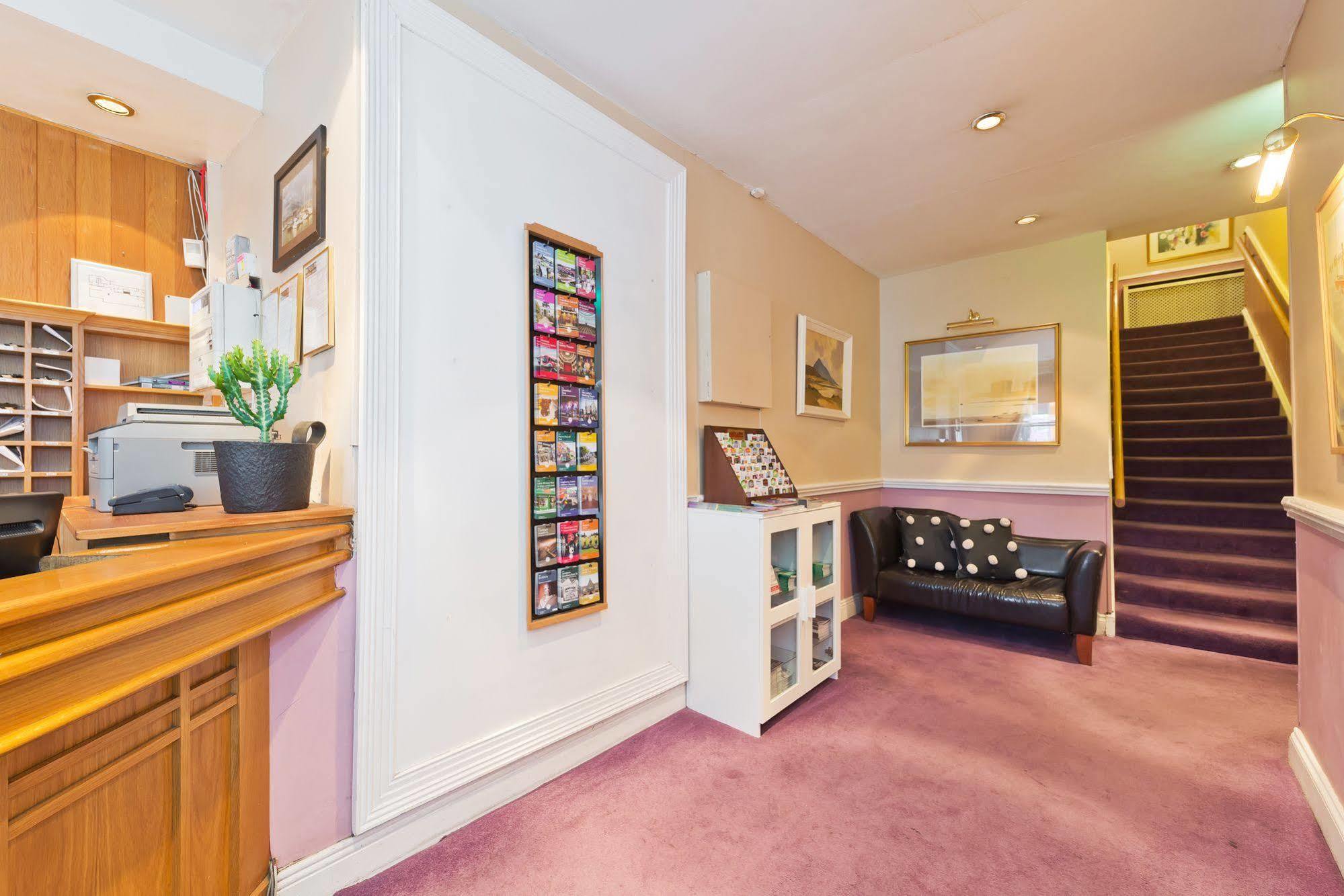 Riverhouse Of Temple Bar Hotel 2*