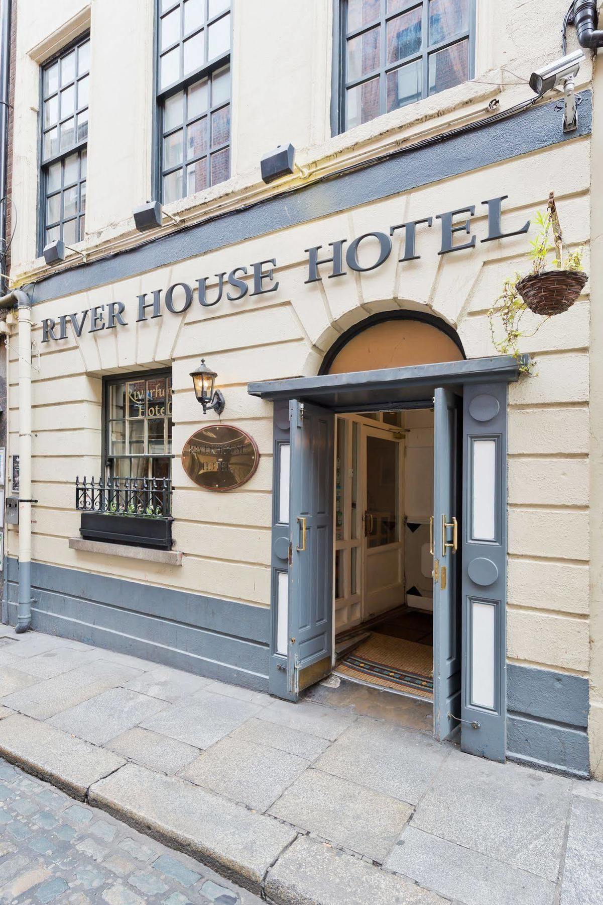Riverhouse Of Temple Bar Hotel 2*