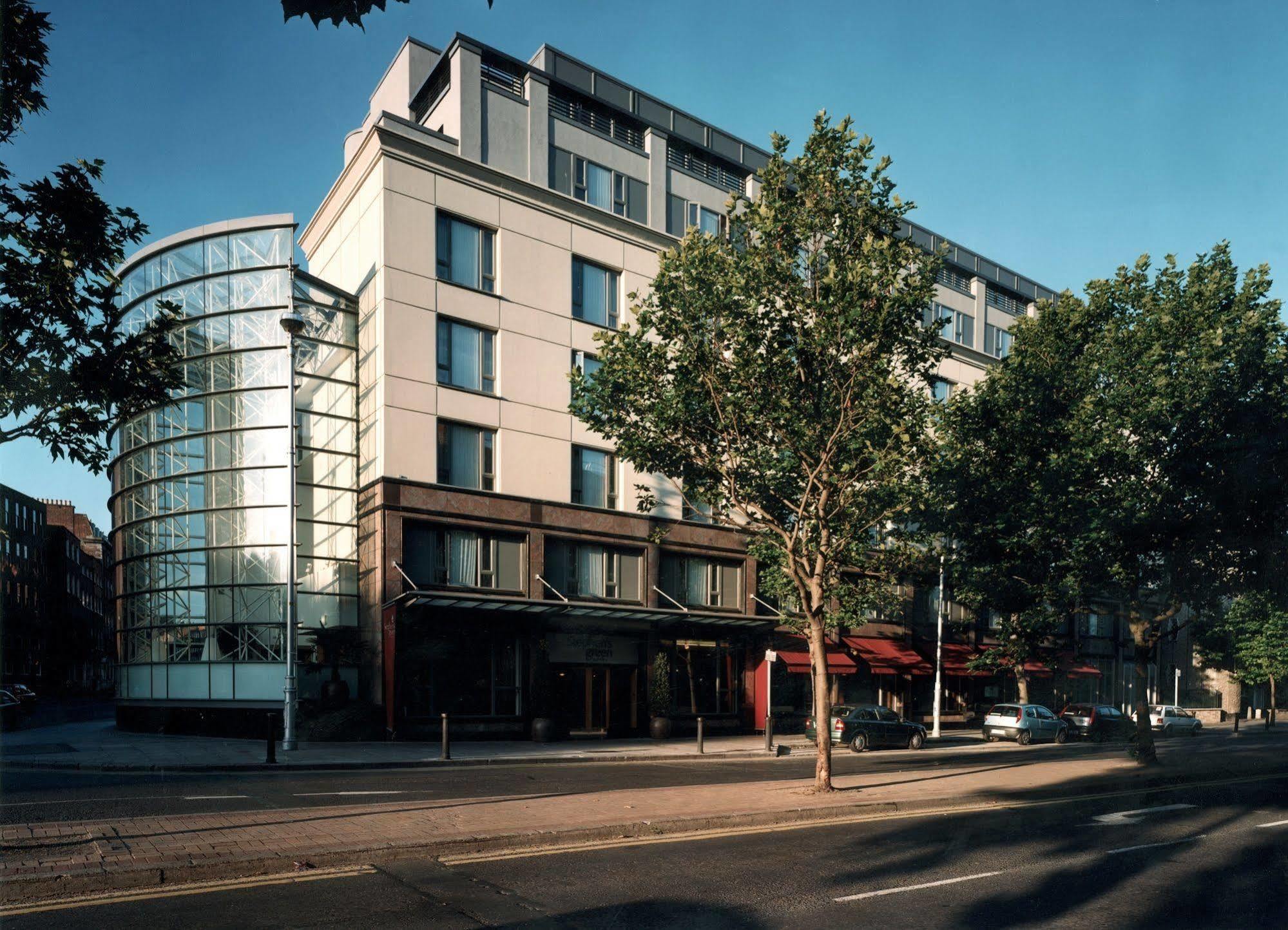 Hotel The 4*