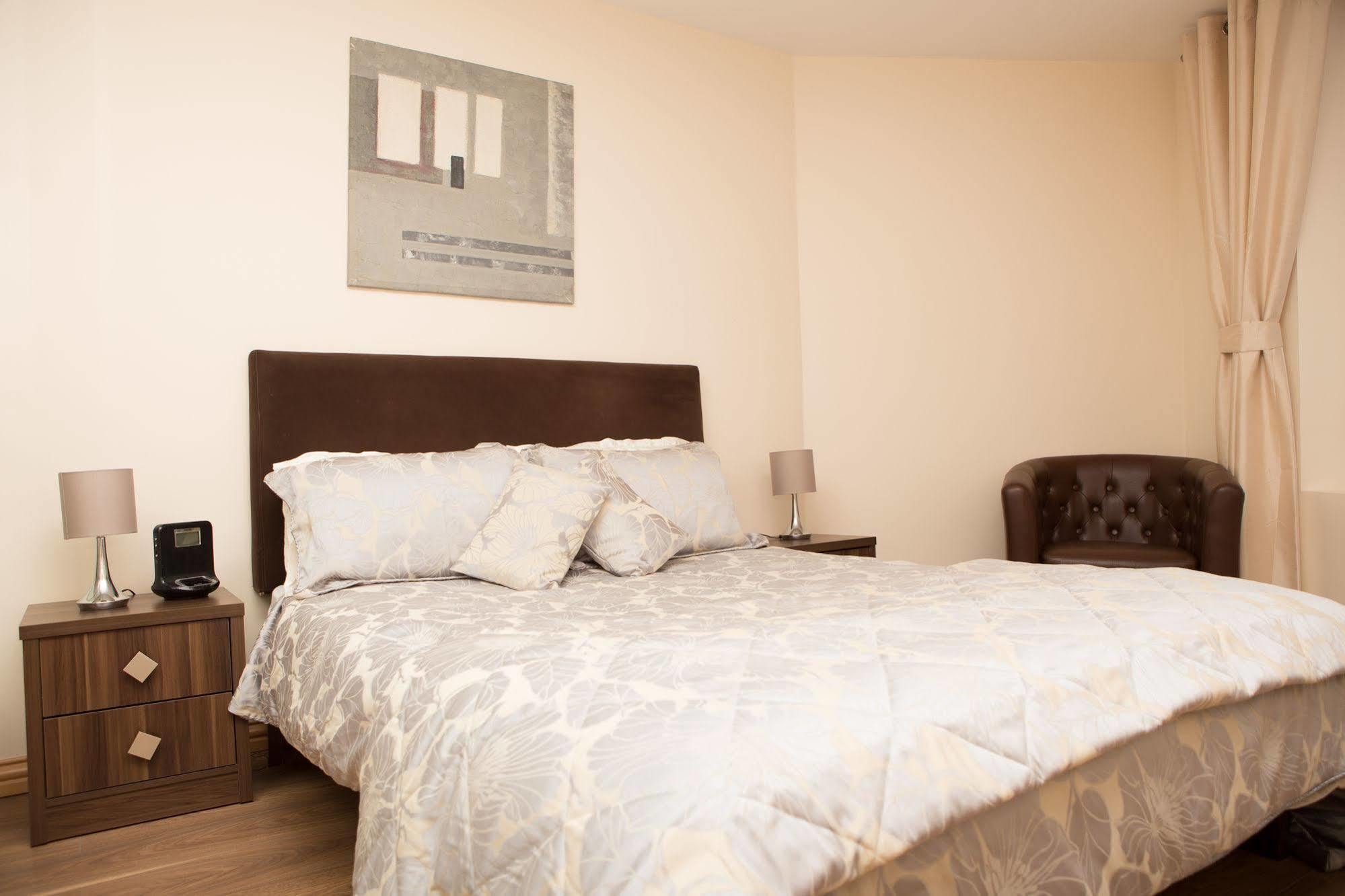 Aparthotel Broc House 4*