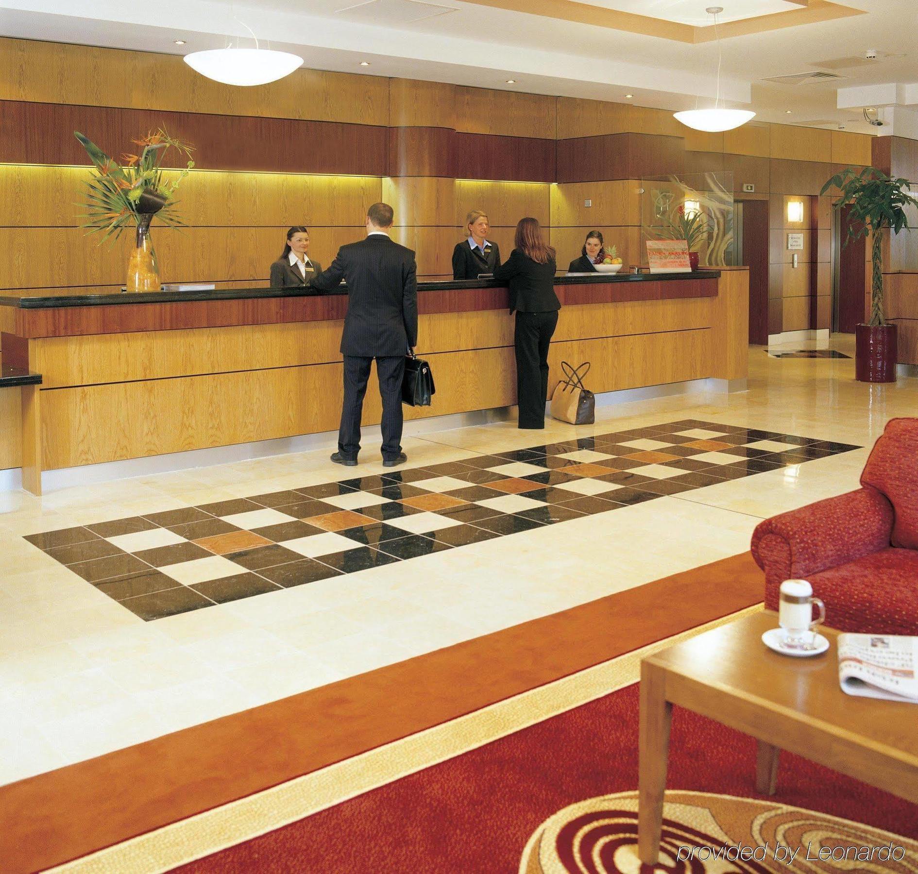 Leonardo Parnell Street 4*
