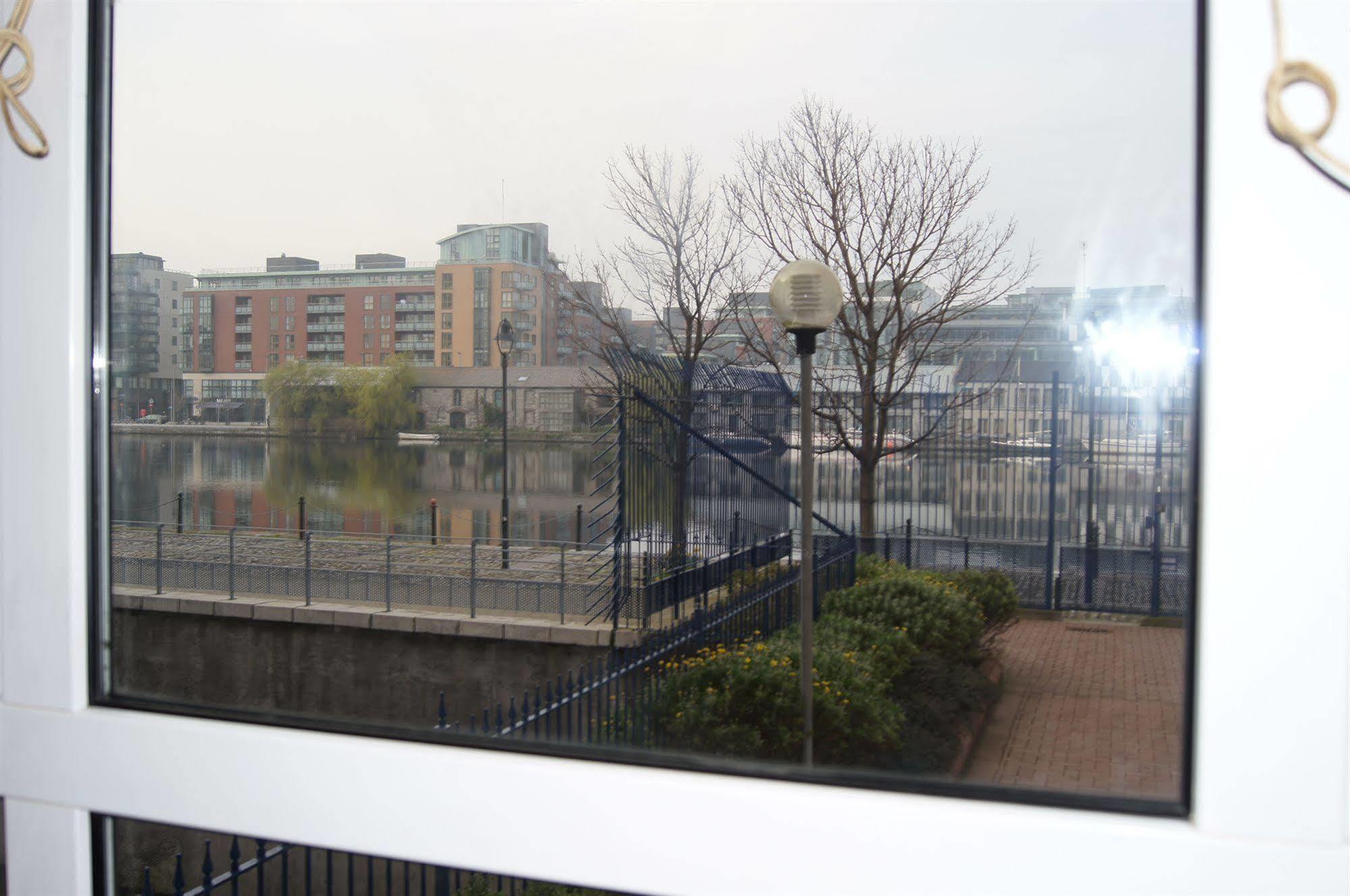 Hotel The Waterside In Dublin