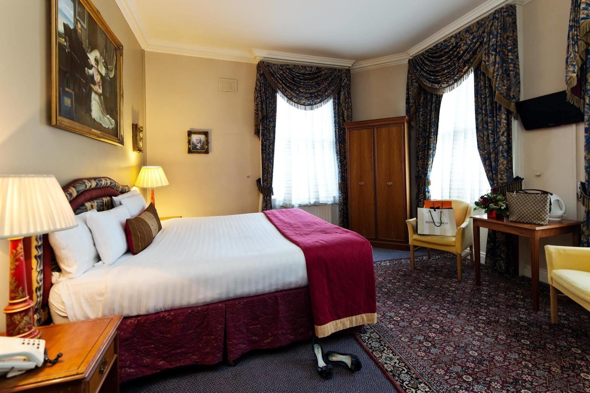 Hotel Central Hotel 3*
