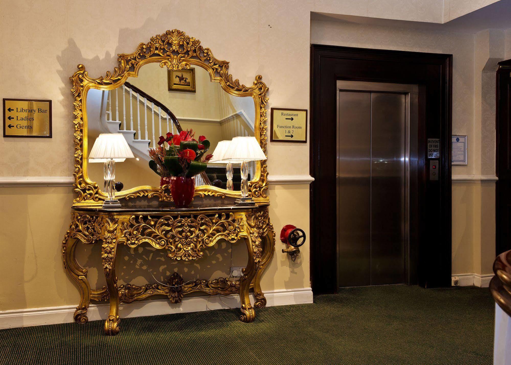 Hotel Central Hotel 3*