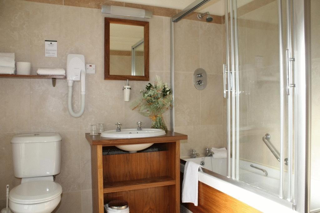 Central Hotel 3*