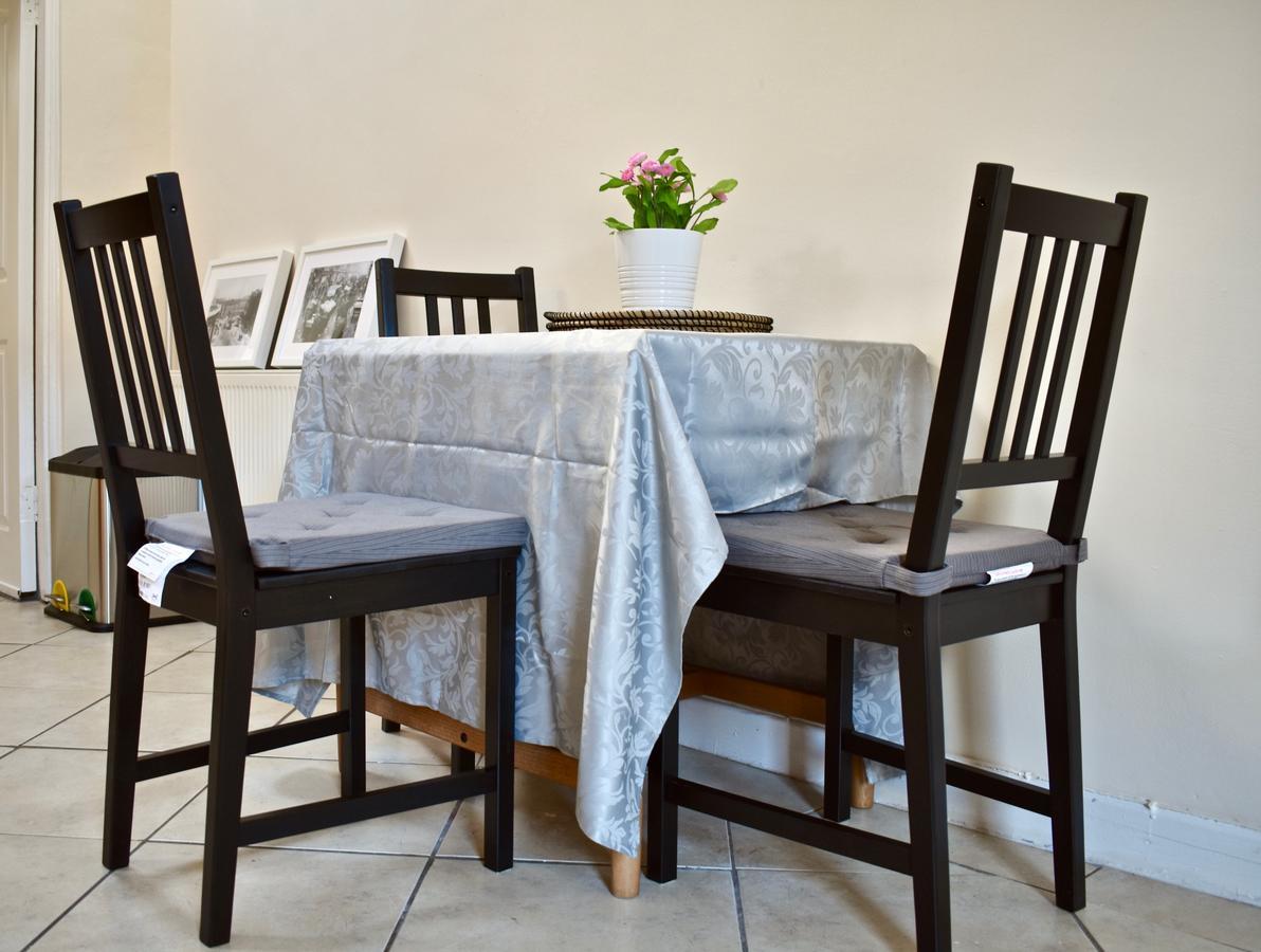 Apartment Cosy 2 Bedroom House In The Heart Of
