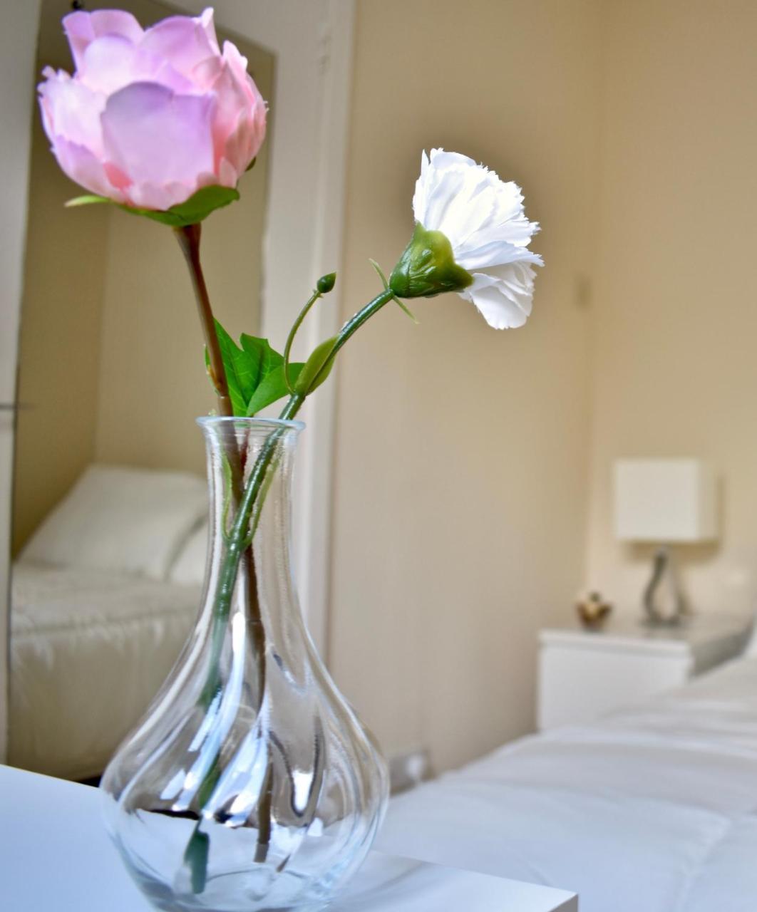 Cosy 2 Bedroom House In The Heart Of