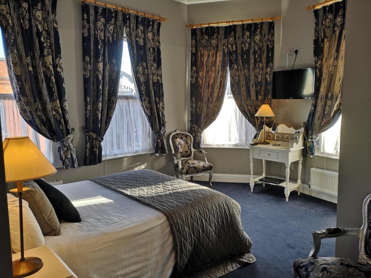 O'neills Victorian Pub & Townhouse