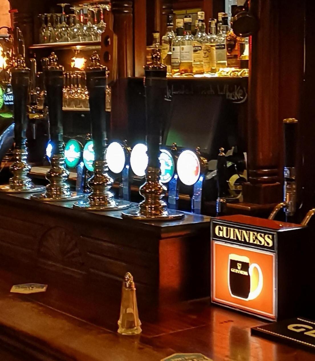 O'neills Victorian Pub & Townhouse Guest house 3*