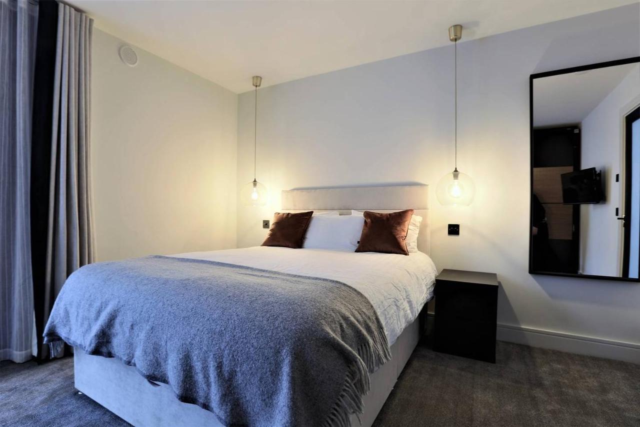 Brand New! Large & Luxurious Mews In 4! Holiday home *