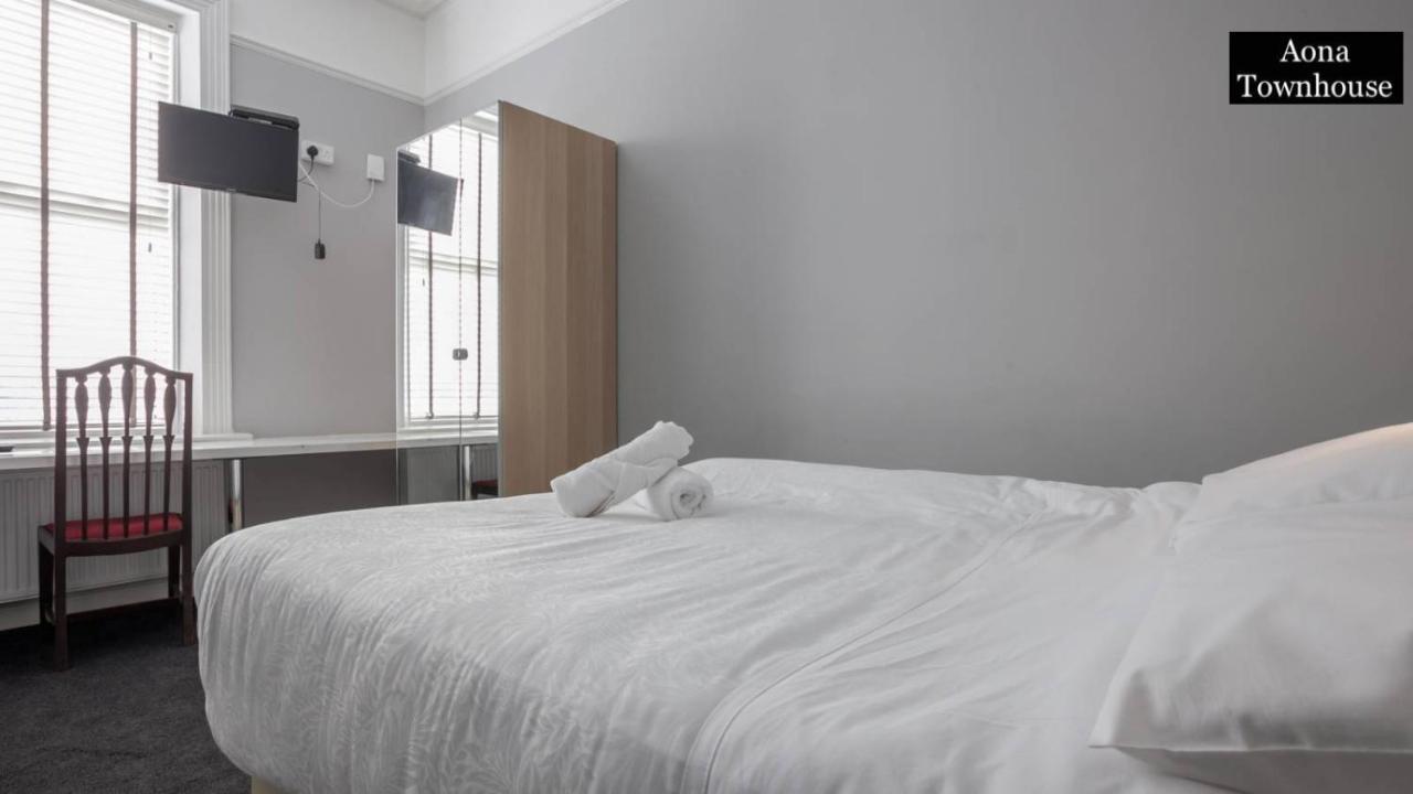 Aona Townhouse Guest house