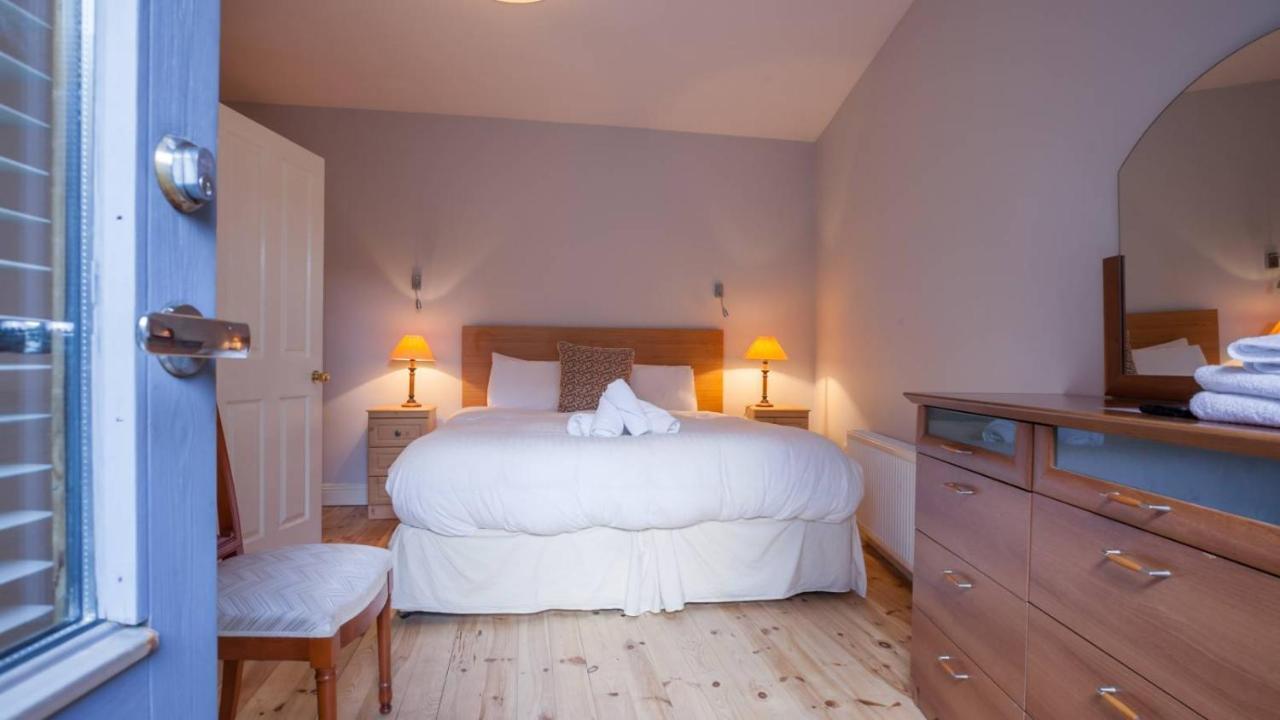 Aona Townhouse Guest house 4*