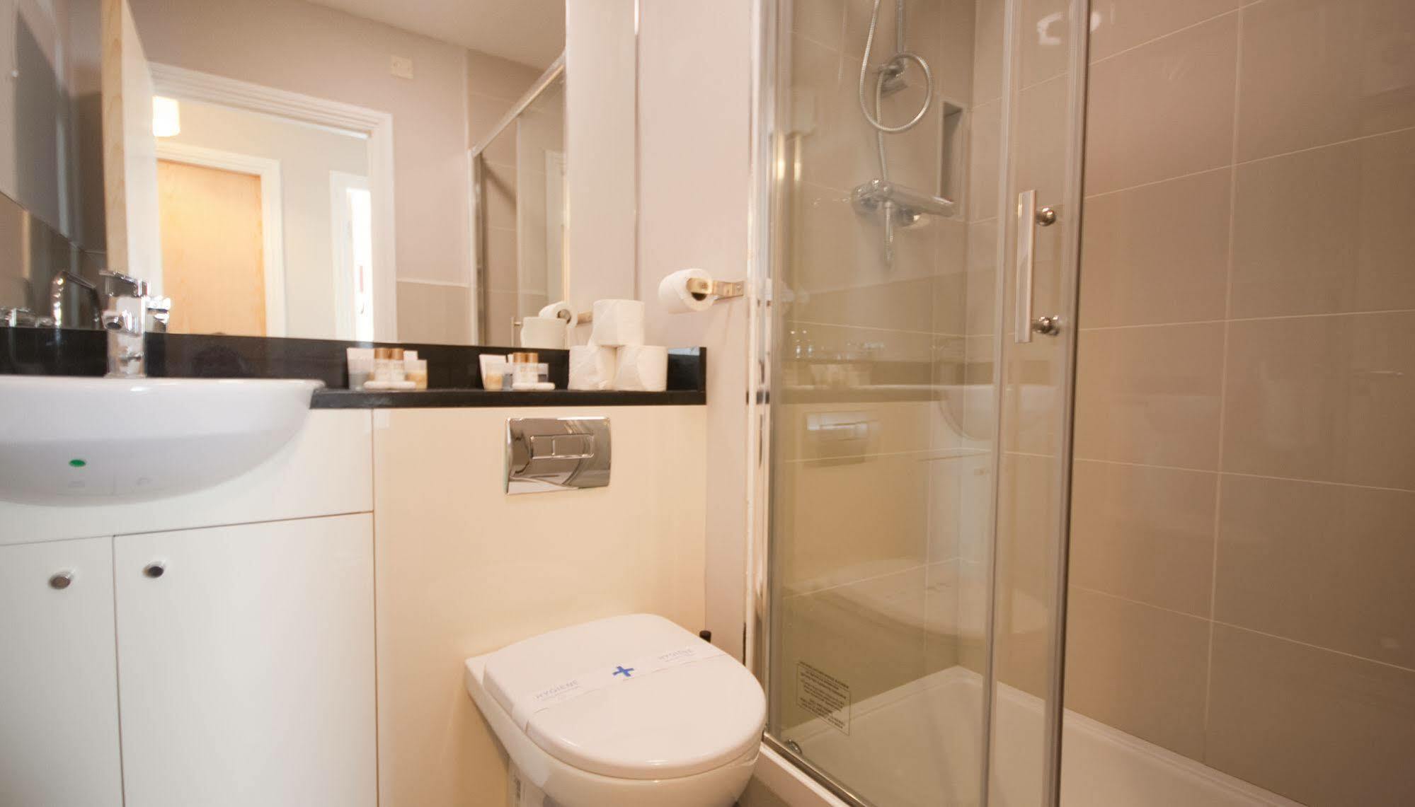 Jervis Aparthotel 3*