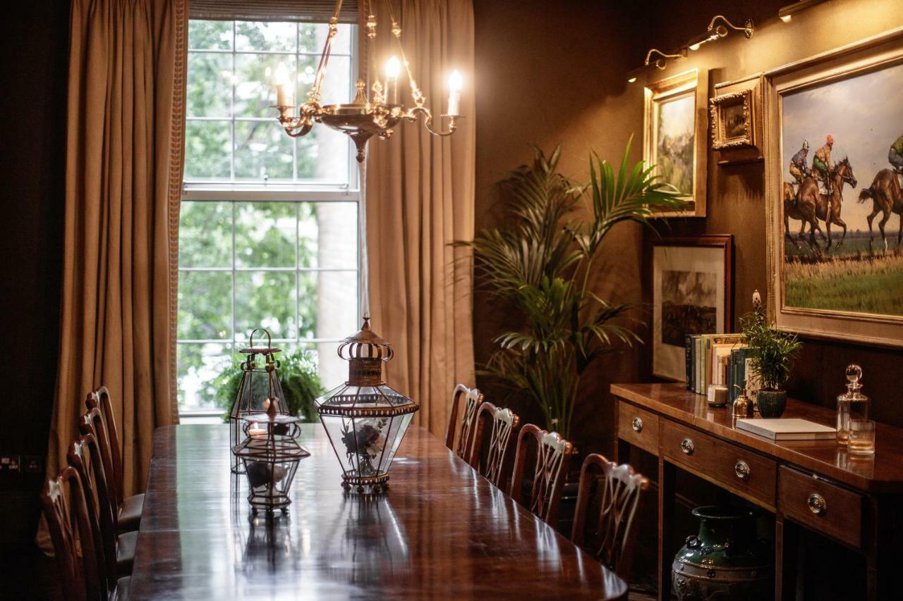Pembroke Townhouse 4*