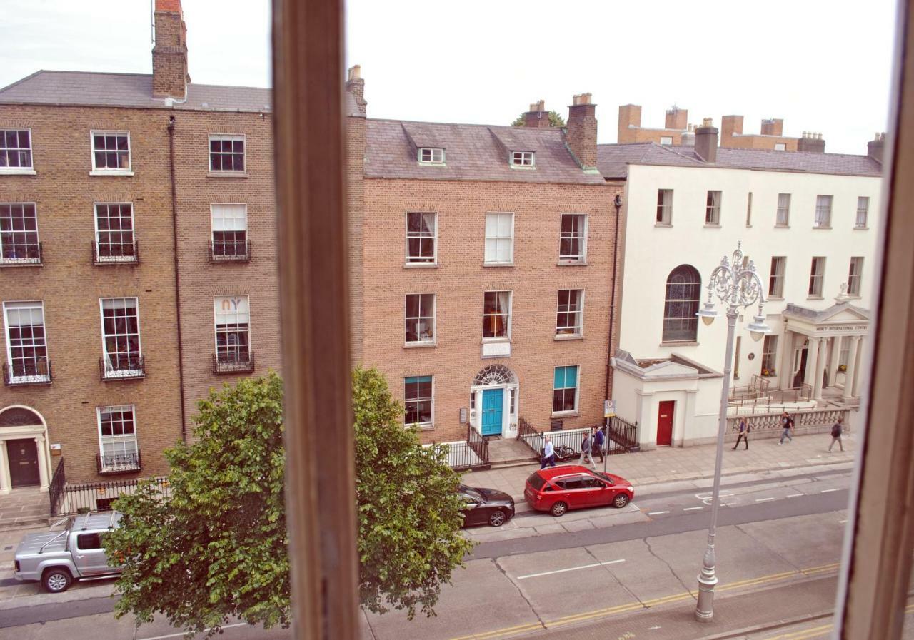Baggot Court Townhouse Hotel