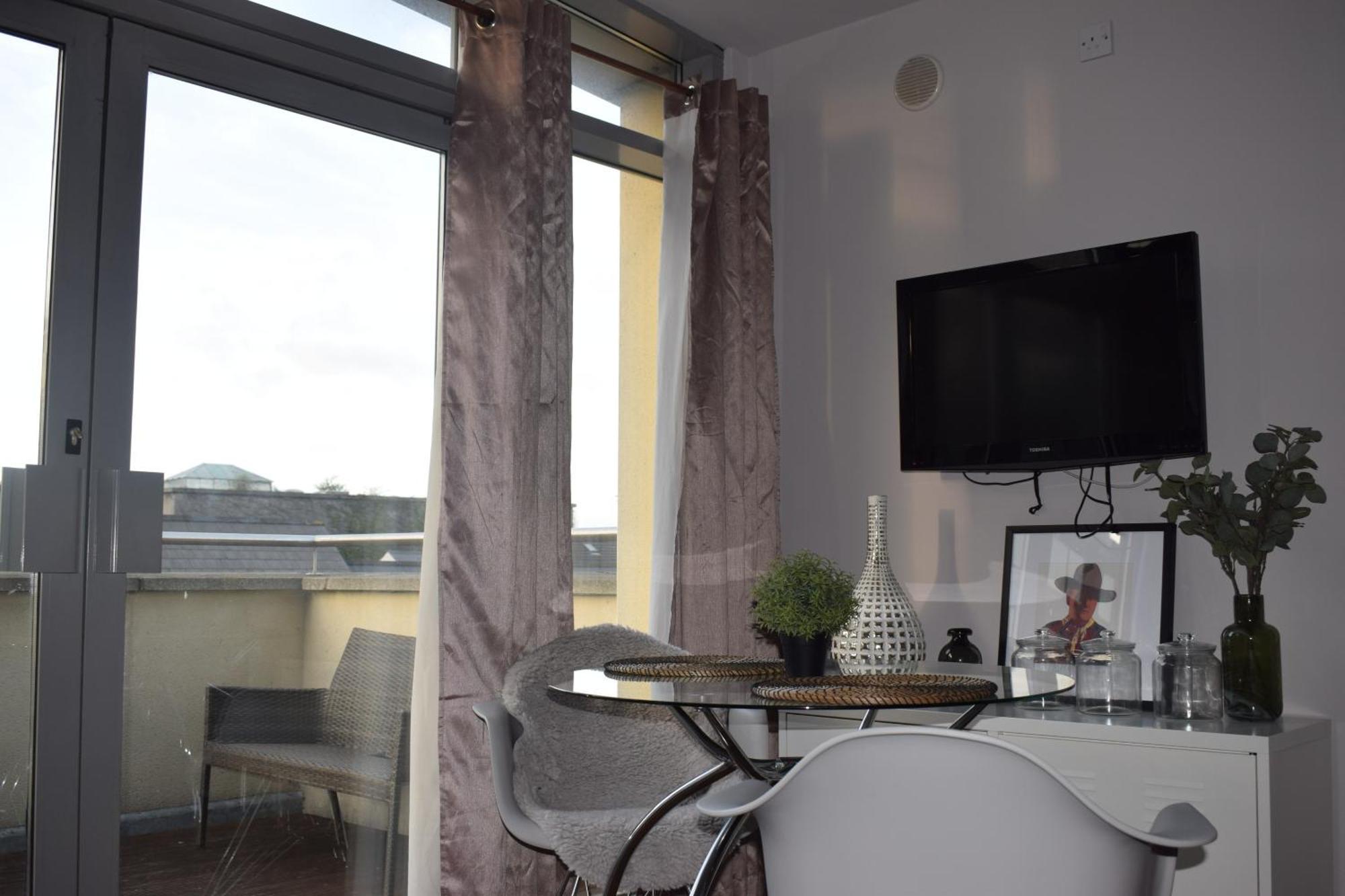 1 Bedroom With Balcony In Apartment